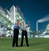 © Bayer Two men in front of a facility in Shangai